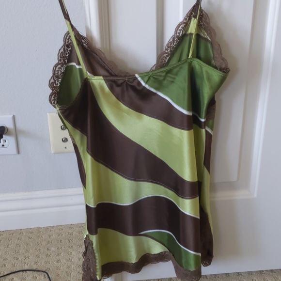 Top - Picture 3 of 3